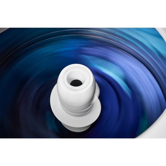 This 5.4 cu. tt. IEC capacity top load washer from Maytag delivers the stain-fighting power that’s built to handle tough loads. MTW5205TW