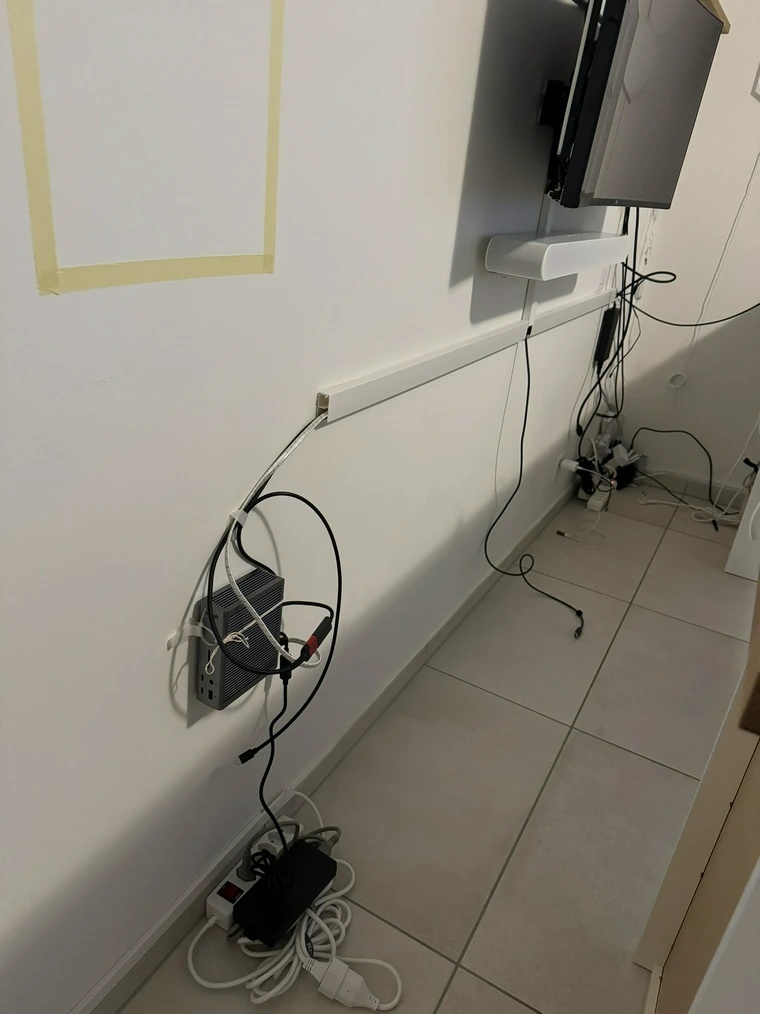 Initial setup with cable management preparation