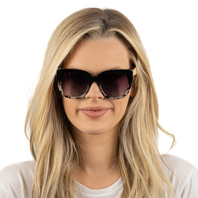 Oversized and dramatic, our Riviera sunglasses in classic black topped with flattering ivory tort are the perfect statement sunglasses to suit all face shapes and sizes. Fitted with black gradient polarised lenses and white maple wood arms, this style knows how to up your glamour game.