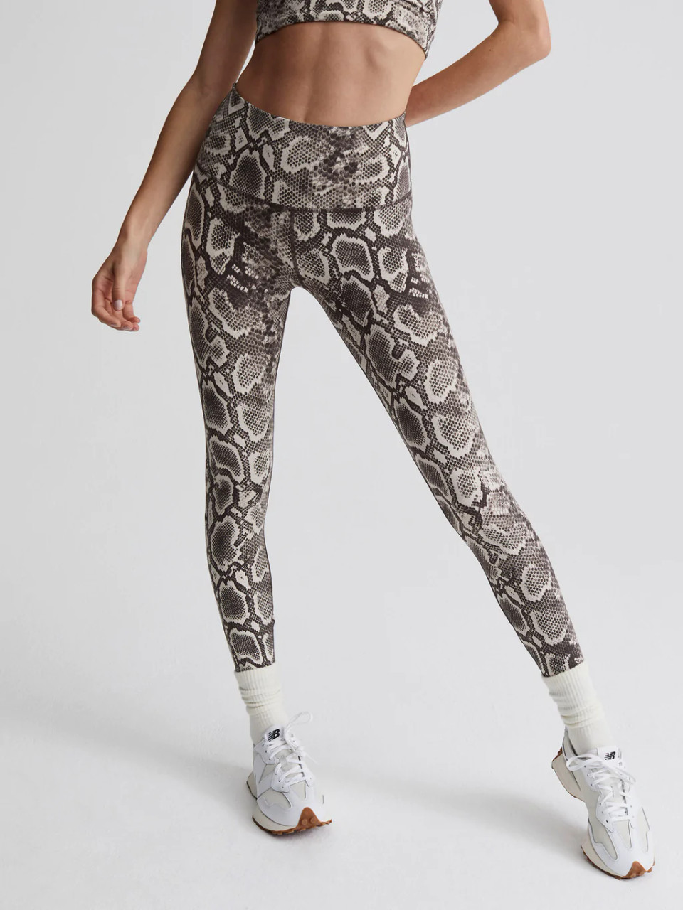 Printed Leggings High Waisted Black and Grey Color with Snake Skin