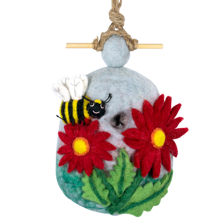 Bumble Bee Birdhouse