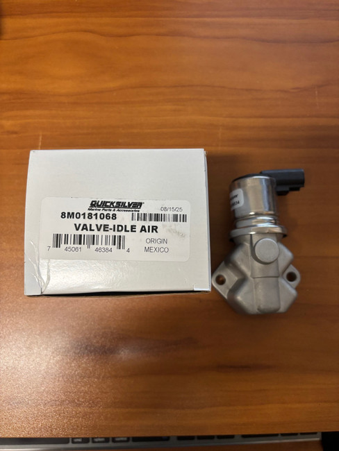 OEM Quicksilver / Mercruiser Mercury V6 V8 555 Idle Air Valve  IAC 862998 8M0181068