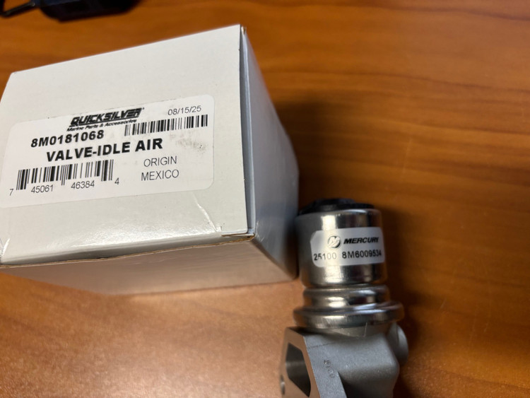 OEM Quicksilver / Mercruiser Mercury V6 V8 555 Idle Air Valve  IAC 862998 8M0181068