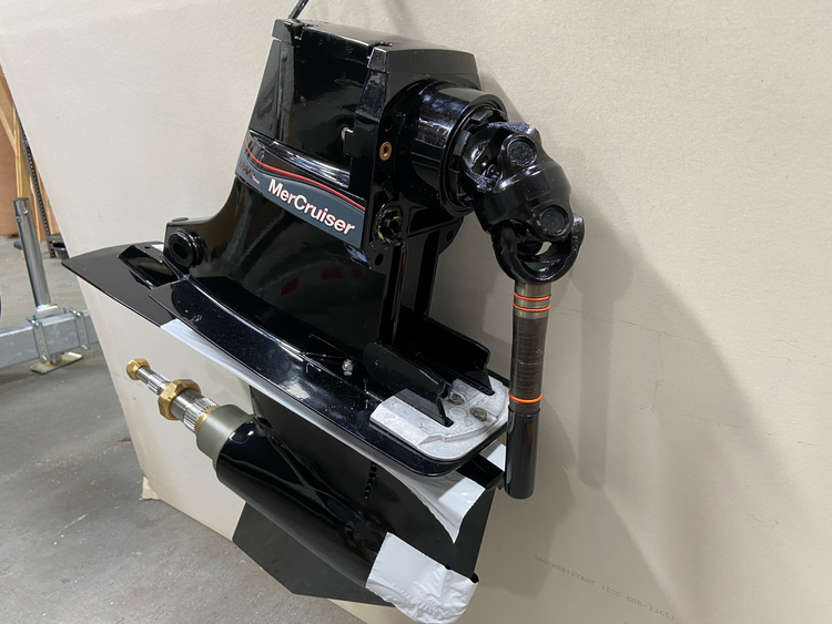 New OEM Mercury MerCruiser Bravo 3 Outdrive 1.81 2.00 2.20 New OEM Mercury MerCruiser Bravo 3 Outdrive 1.81 2.00 2.20