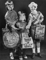 Take a Look at Halloween Costumes from the 30's and 40's 