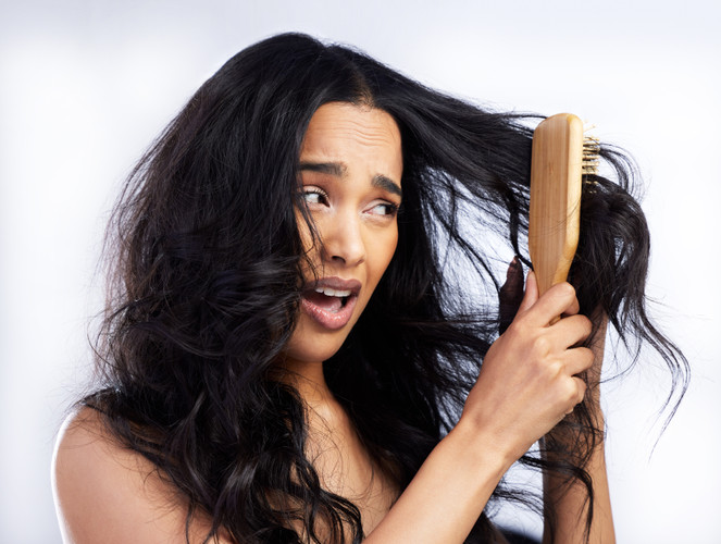 3 Mistakes That Are Making Your Hair More Frizzy