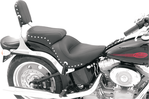 Mustang 76401 Seat Studded 06-10 FXST