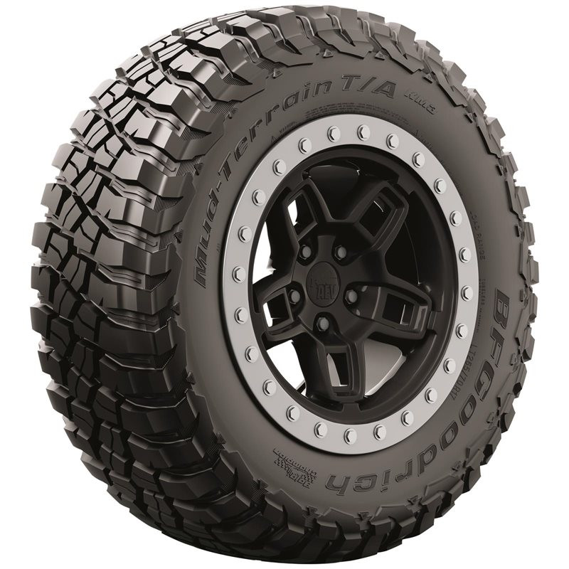BFGoodrich Mud-Terrain KM3 17インチタイヤ　① BFGoodrich KM3 Mud-Terrain | 17