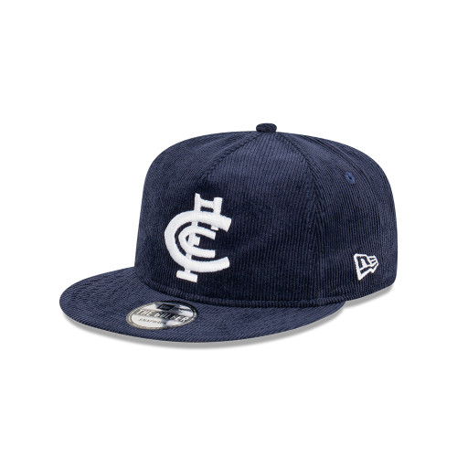 Three-quarter view of the Carlton New Era Team Cord Golfer cap.