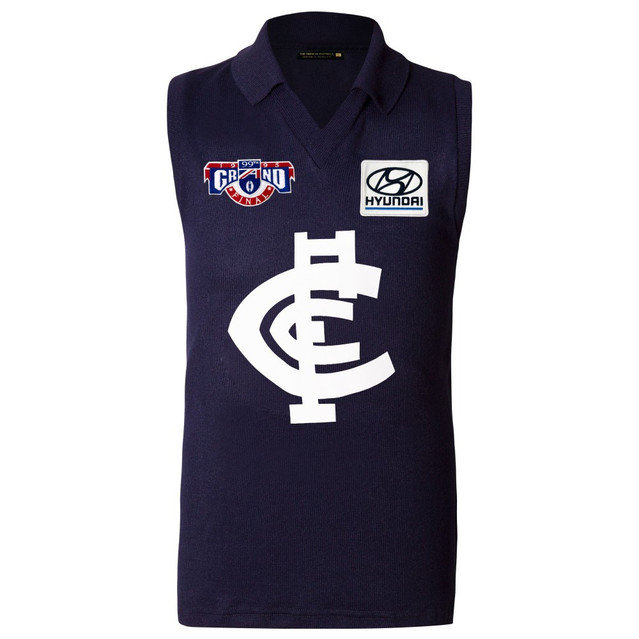 Close-up of the '95 Grand Final badge on the Carlton Wool Guernsey.