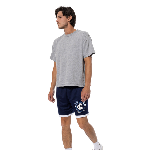 Side view of the Carlton Mens Mesh BBall Shorts.