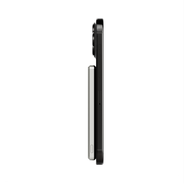 In-box view of the Carlton Slim Magnetic Power Bank.