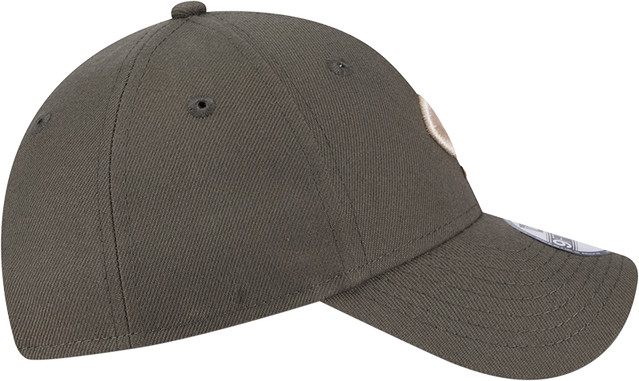 Right side view of the 2025 Carlton New Era Dusty Charcoal 9Forty Kids cap.