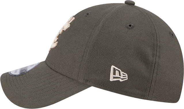 Left side view of the 2025 Carlton New Era Dusty Charcoal 9Forty cap (Adult).