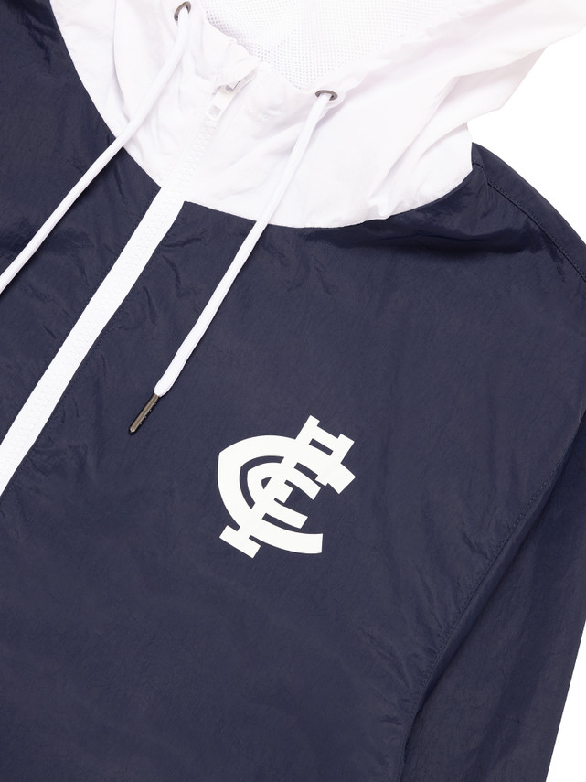 Close-up of the embroidered logo on the 2023 Carlton Mens Windbreaker.