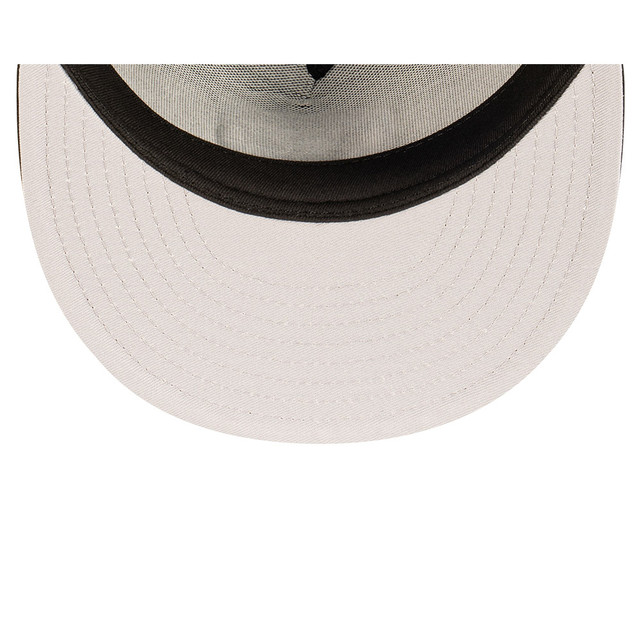 Close-up of the logo embroidery on the Carlton New Era Classic Black 9Fifty cap.