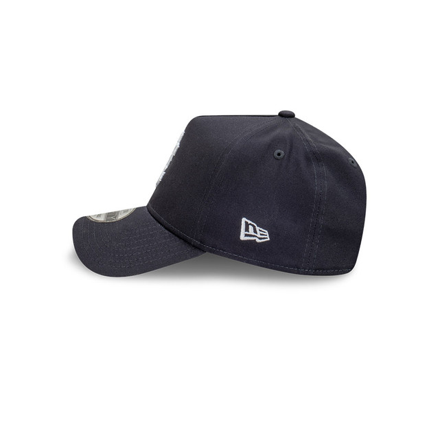 Left side view of the Carlton New Era 9Forty A-Frame cap.