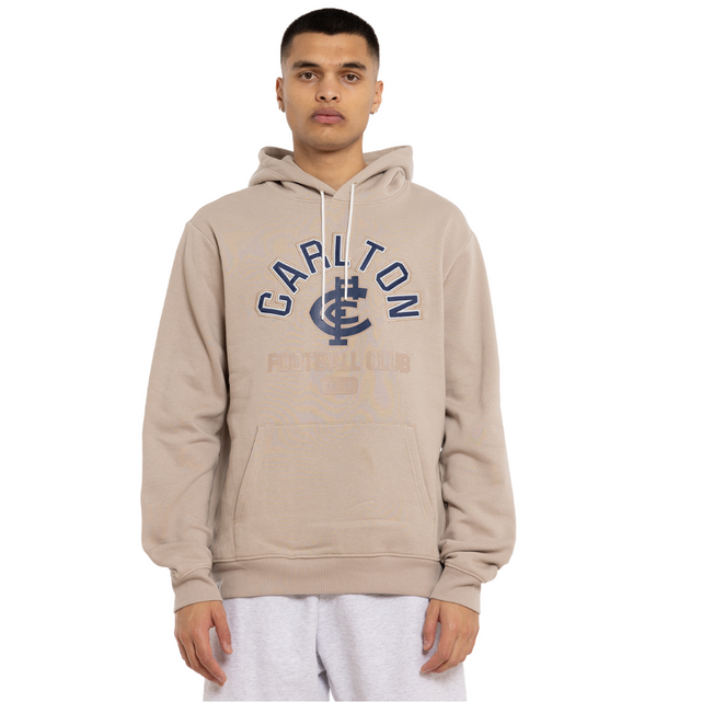 Close-up of the chest logo on the Mens Carlton Hunter Hood.