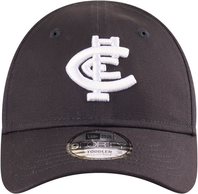 Front view of the 2025 New Era 9Forty Badged Kids Cap.