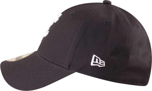 Left side view of the 2025 Carlton New Era 9Forty Badged cap.