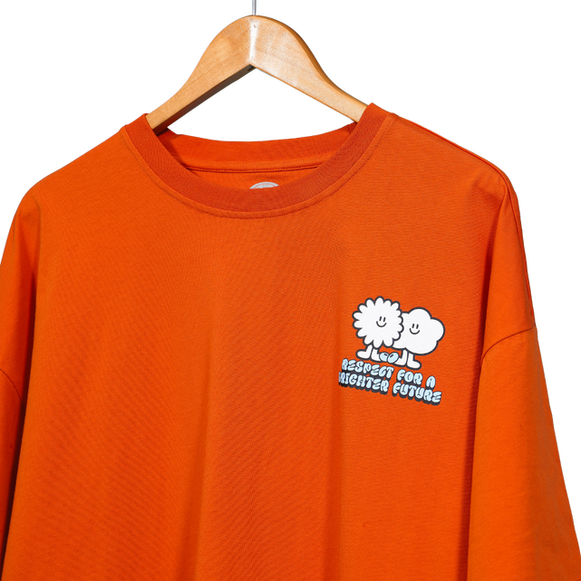 Lifestyle shot of the 2025 Adult Carlton Respects Tee.