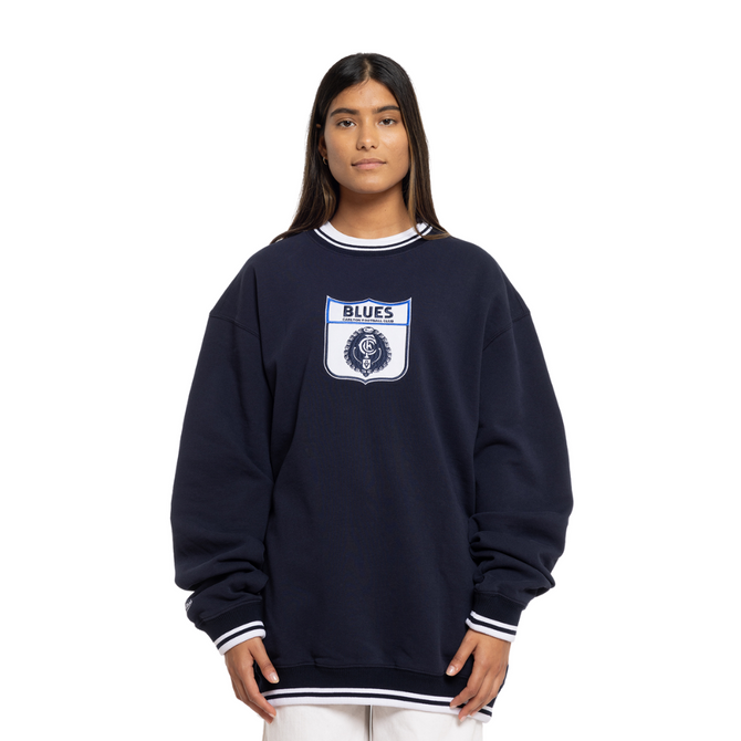 Side view of the Mitchell & Ness Carlton Logo Team Applique Crew.