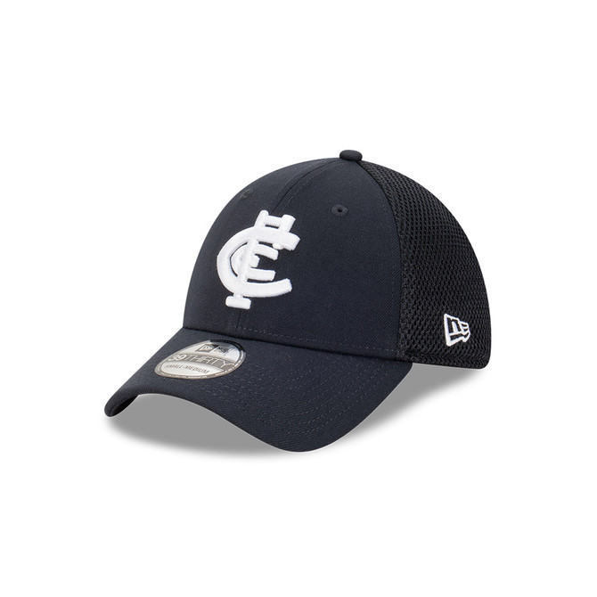 Three-quarter view of the Carlton New Era Spacer Mesh 39Thirty cap.