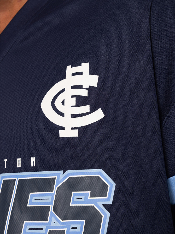 Close-up of the logo on the Carlton Mens Mesh Jersey.