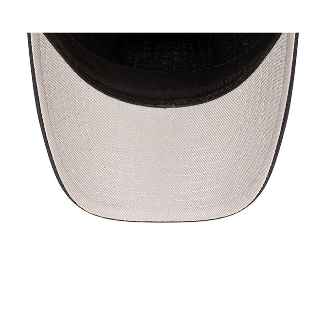 Carlton Retro Badge Cap -Adult