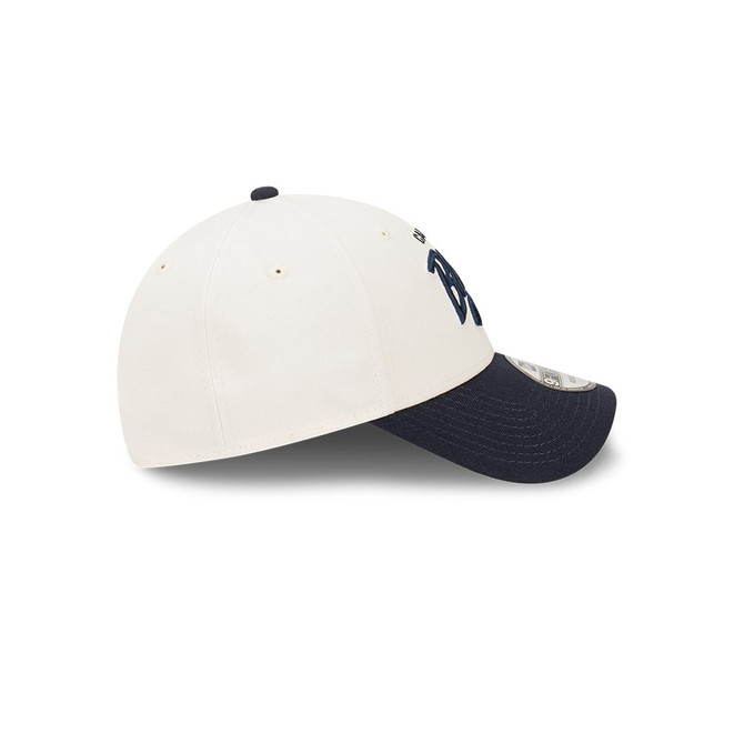 Right side view of the 2025 New Era 9Forty Chrome White Script cap.