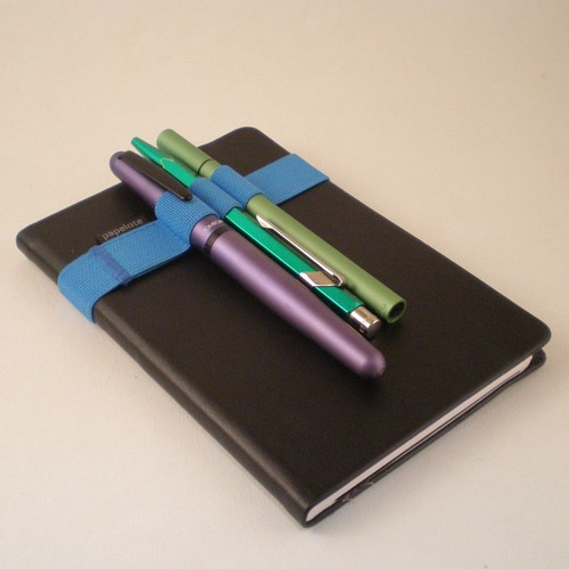 Papelote A6 Notebook Pen Strap