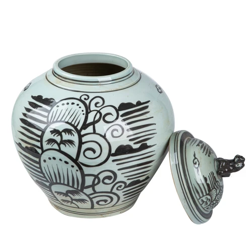 Black Breeze Lion Head Lidded Jar