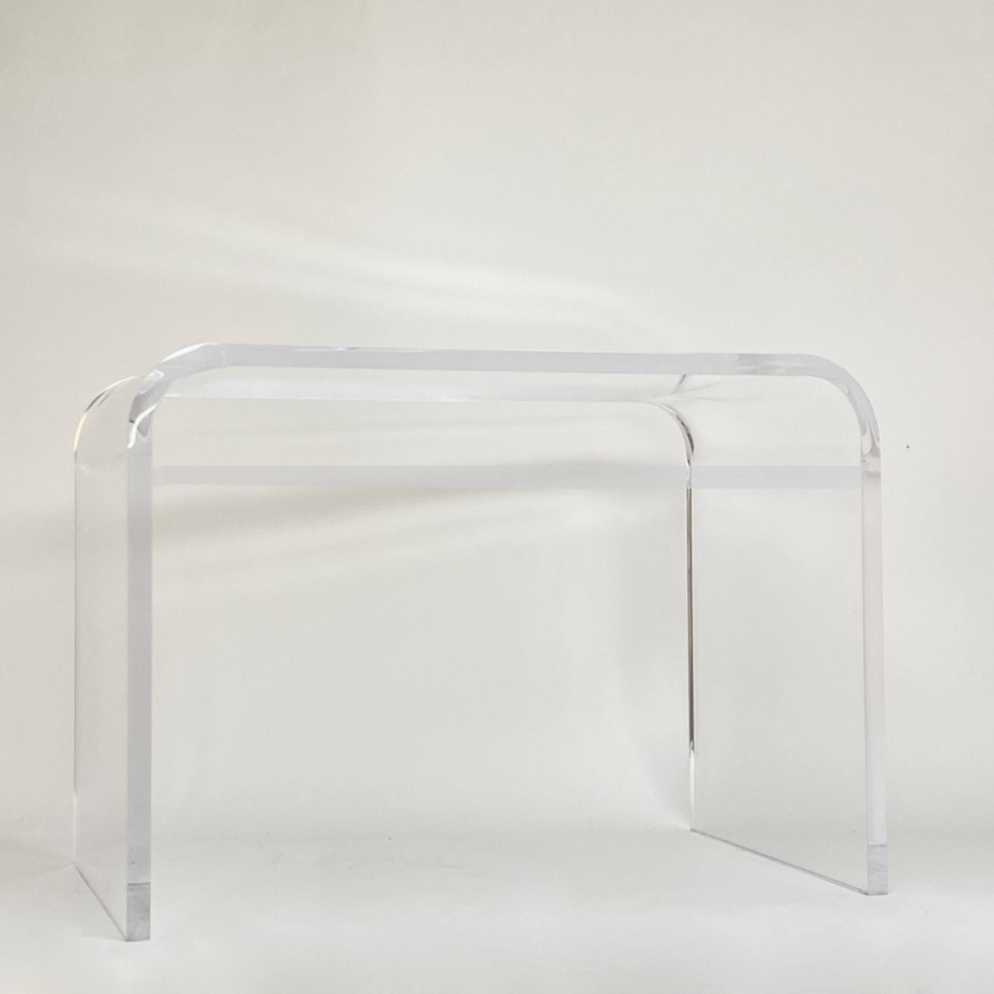 Classic Lucite 1