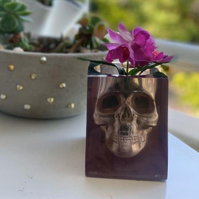 Translucent Color Modern Skull Vase