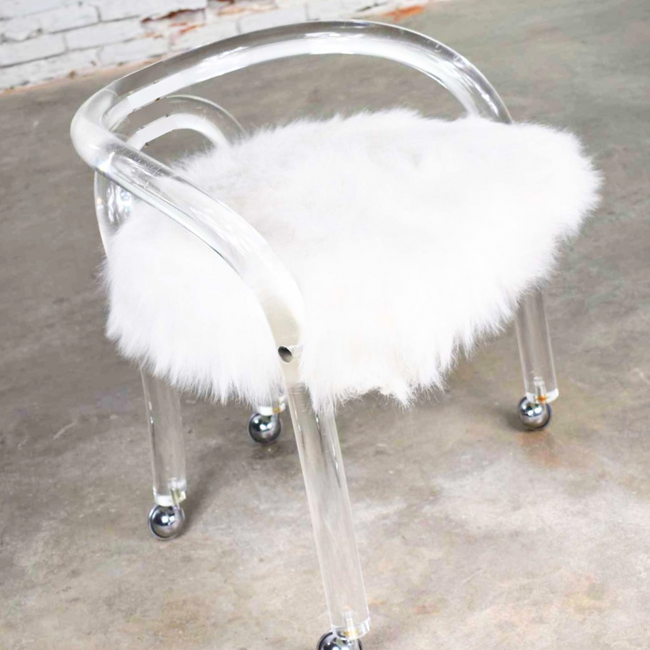 Faux Fur Vanity Chair on Wheels 