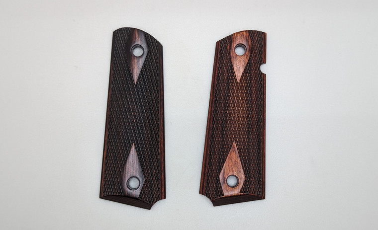 R1(M1911) - GRIP SET/WALNUT