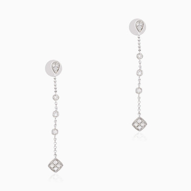 Flower Diamond Drop Earrings in 18K Gold - ME35628 Flower Diamond Drop Earrings in 18K Gold - ME35628