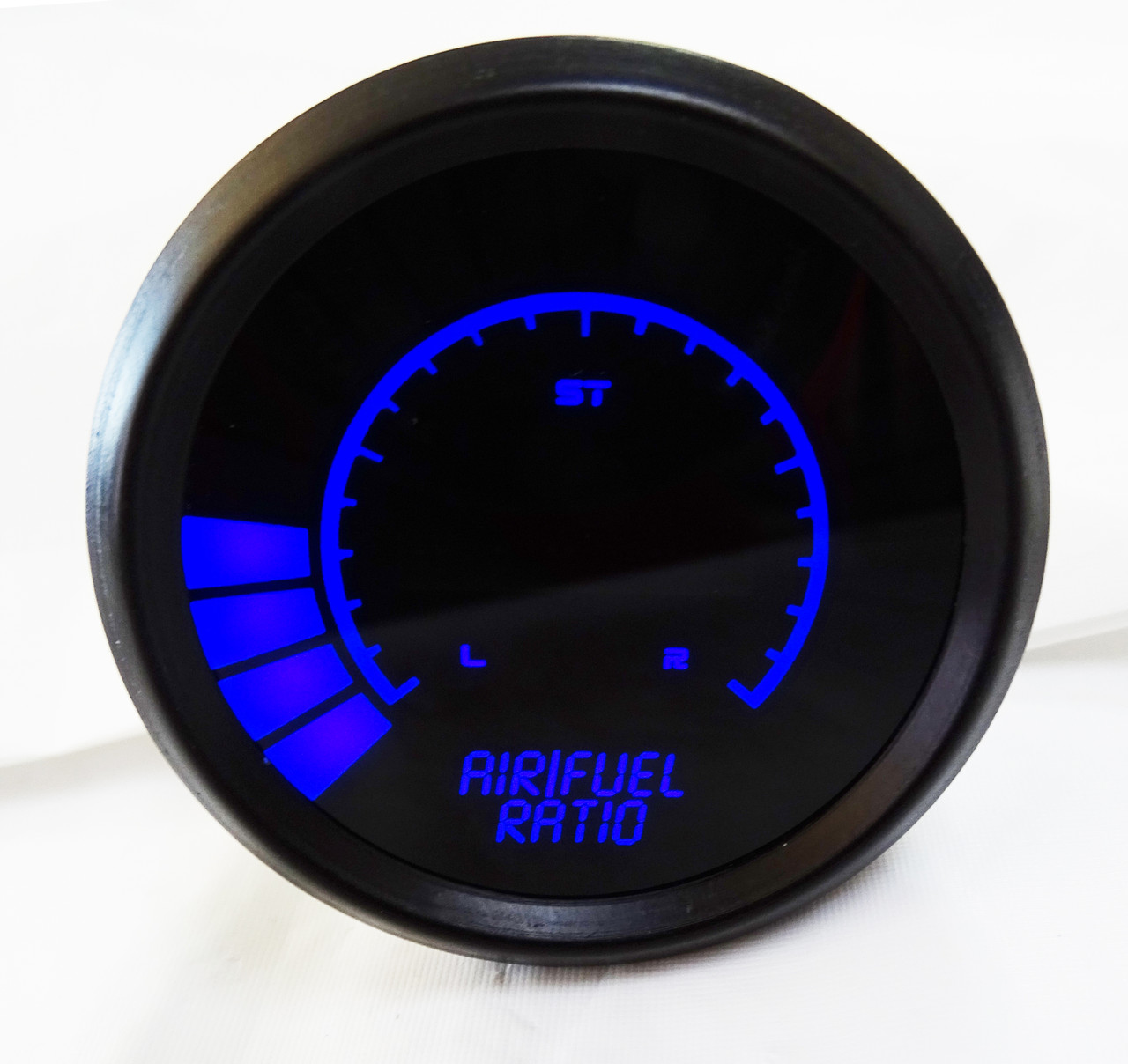 Intellitronix Air/Fuel Ratio Narrowband LED Digital Bargraph Gauge is the ultimate way to monitor the ratio of fuel to air in your vehicle’s engine and keeps your engine purring with a lean, rich and stoich fuel mixture. Avoid extensive damage to your vehicle’s engine by running too lean.