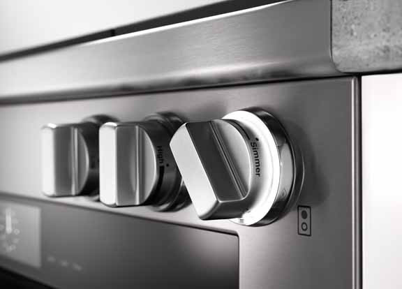 HR19362G Miele 36" Dual Fuel Range 4 Burners and MPro Griddle