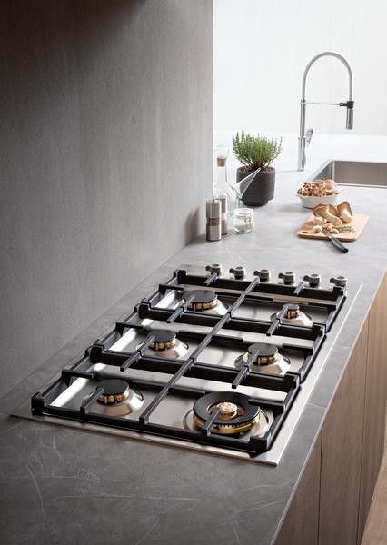 Bertazzoni Professional Series Gas Cooktop - Thumbnail 3
