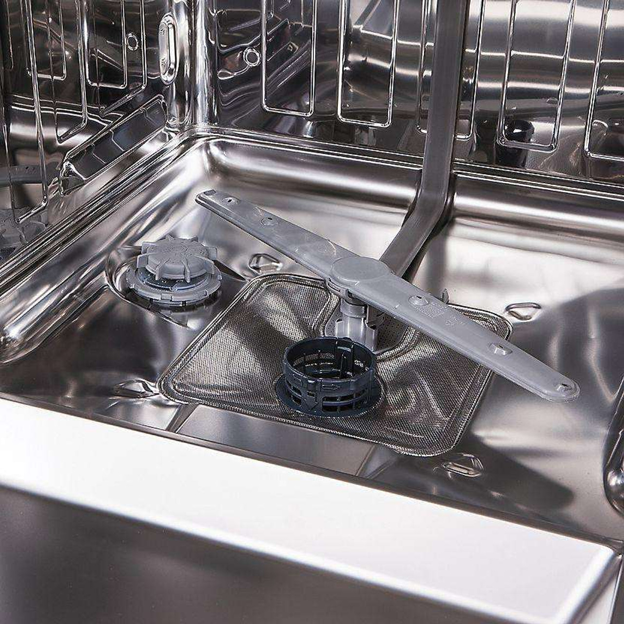 VDWU524WSSS Viking 24 Dishwasher with Water Softener and Multi Level Power Wash 42 dBa Stainless Steel