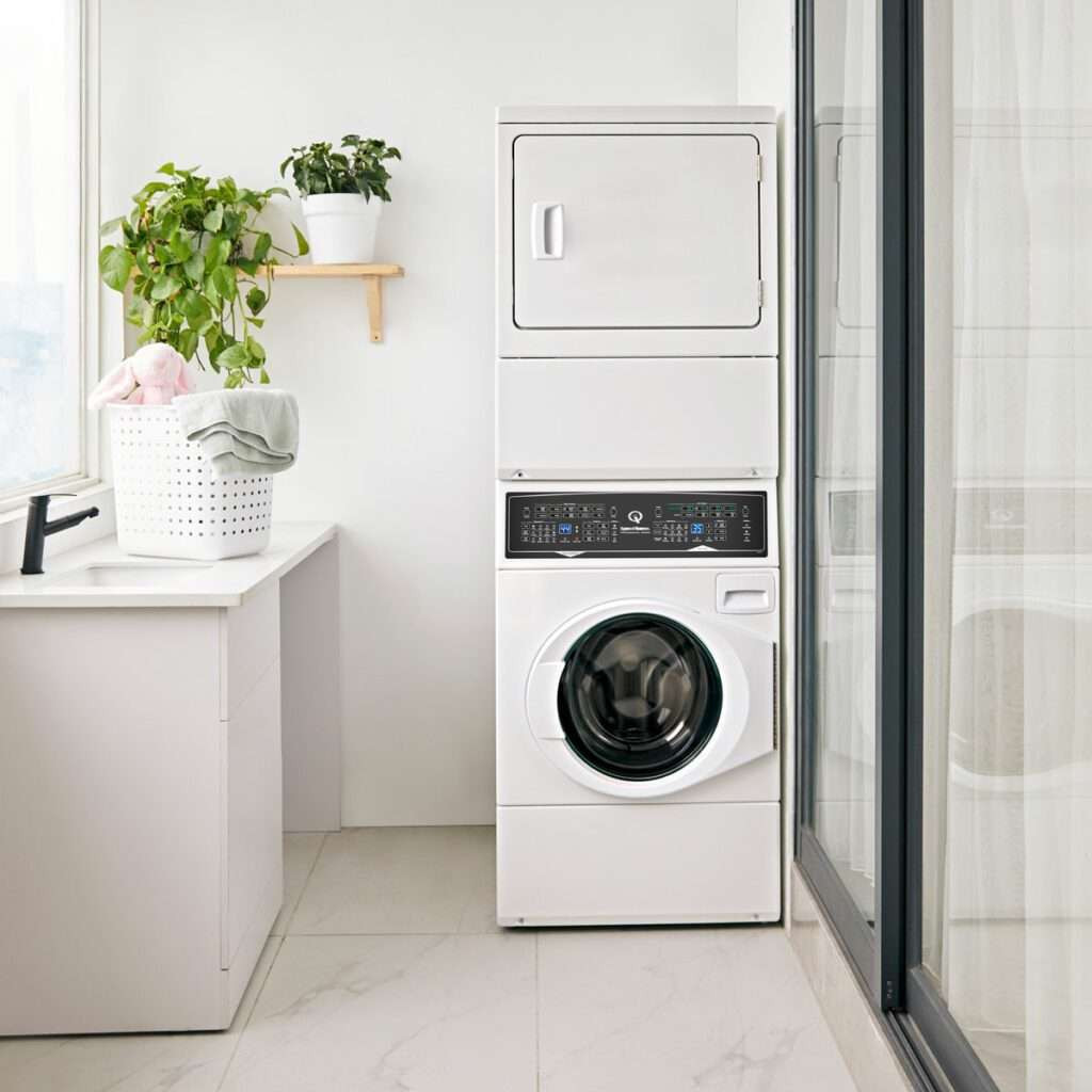 Speed Queen SF7008WE Stacked Washer Dryer - Thumbnail 5