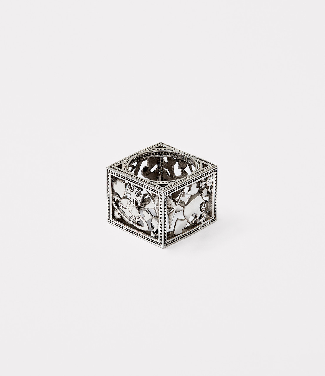 Vivienne Westwood ヴィヴィアンウエストウッドVivienne