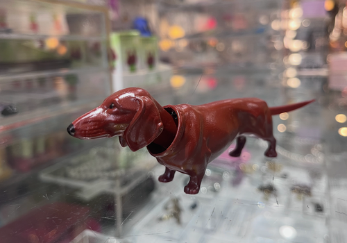 Breba Dachshund [Sausage Dog] Nodder brown / Wackelfiguren studio brillantine toronto canada 2