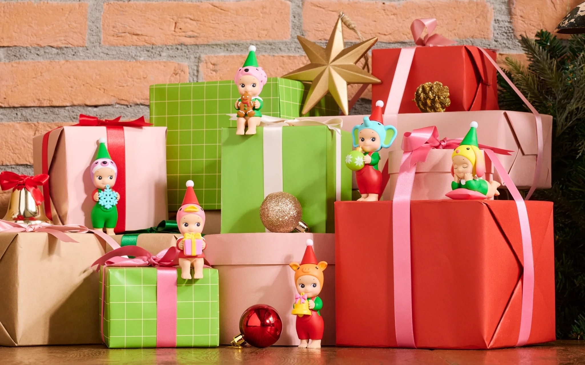 Sonny Angel Santa's Little Helper / Limited Edition 2025