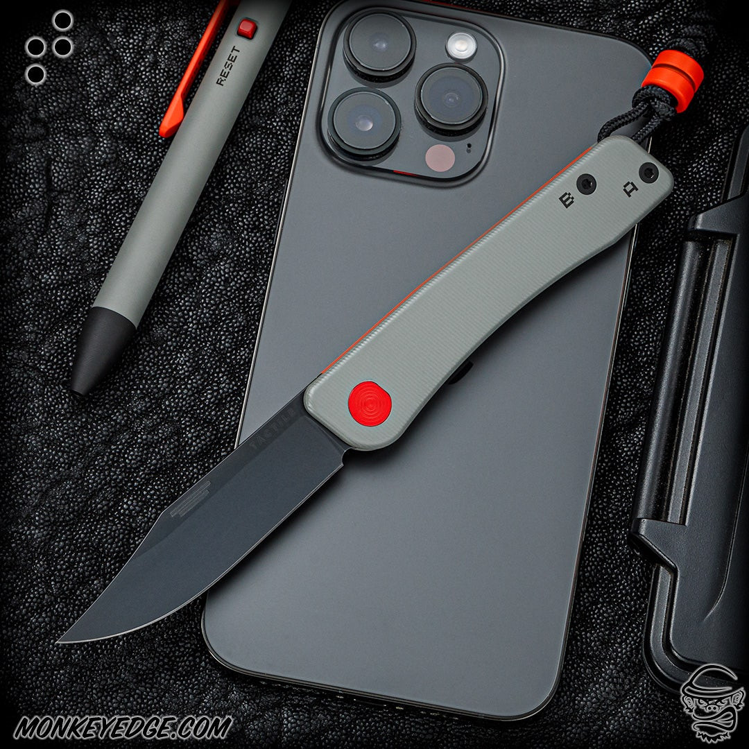 Monkey Edge - Tactile Knife Co: Bexar Slip Joint - 8-Bit Limited