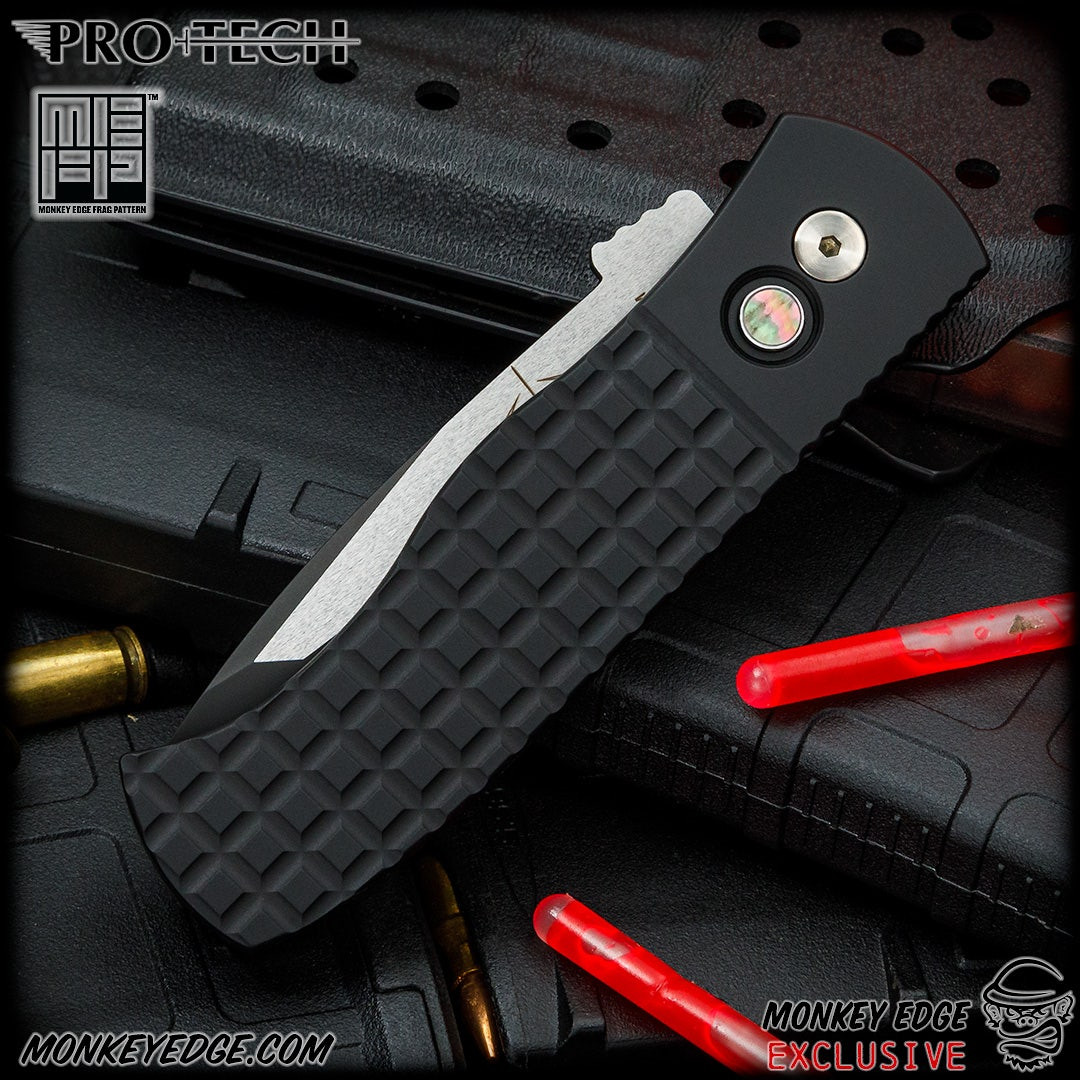 Monkey Edge - Pro-Tech Knives: CQC-7 Auto Tanto - Two Tone DLC