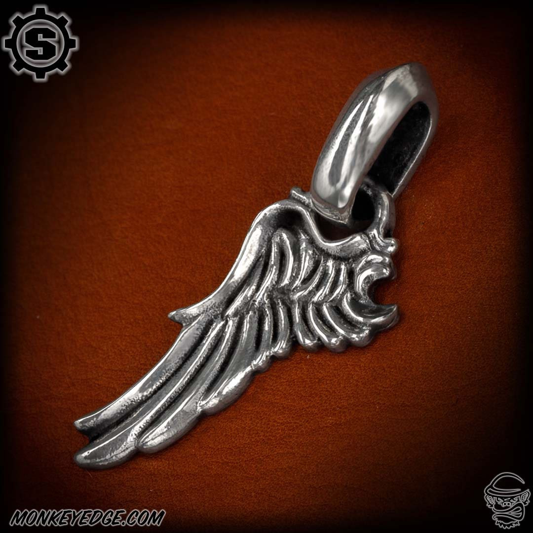 ゆ*」様 STARLINGEAR 「The First 5 Years」 Pho Monkey Edge - Starlingear Pendant: Right Wing - Silver