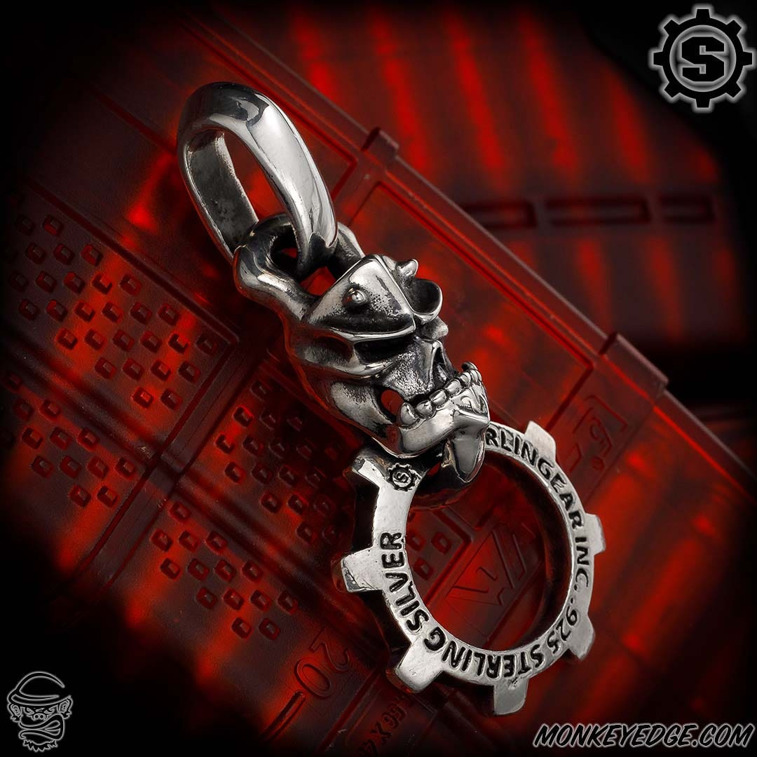 STARLINGEAR シルバー デビルブルーザー スカル キーチェーン Monkey Edge - Starlingear Pendant: Devil Kami w/Gear - Silver