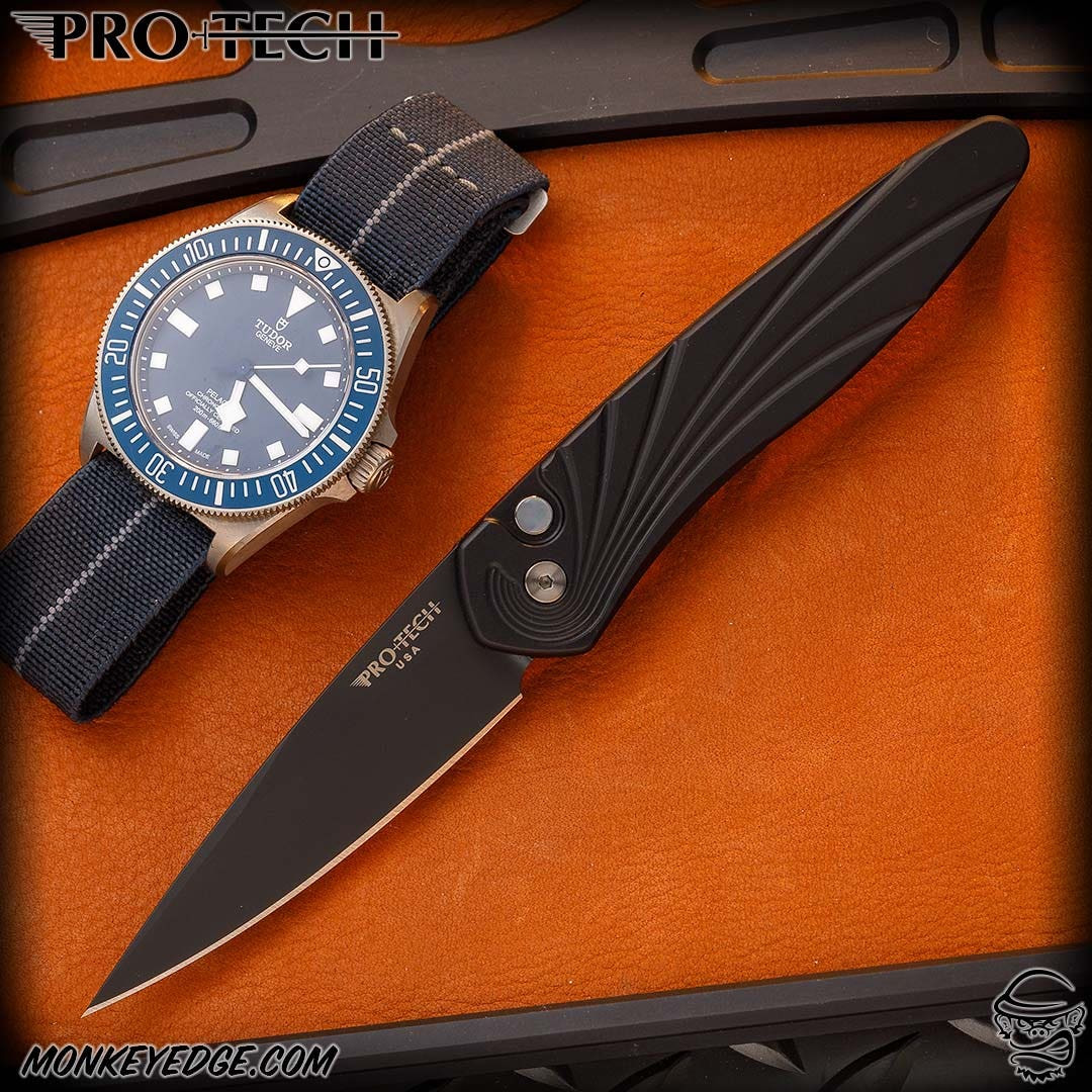 Monkey Edge - Pro-Tech Knives: Newport - Black DLC/Black w/Mother